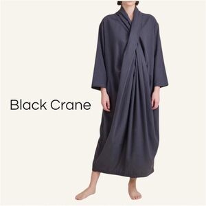 BLACK CRANE Crossed and Front Pockets Dress Midnight Charcoal
100% Cotton Sz M